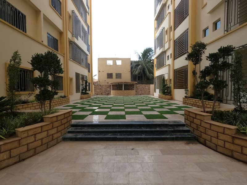 Ready To Sale A Prime Location Flat 1400 Square Feet In Model Colony - Malir Karachi 6