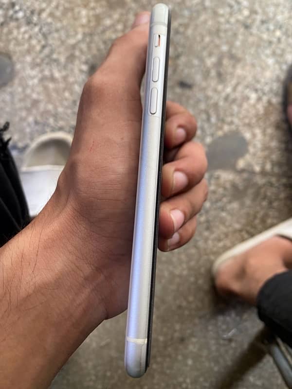 Iphone XR 64GB White 3