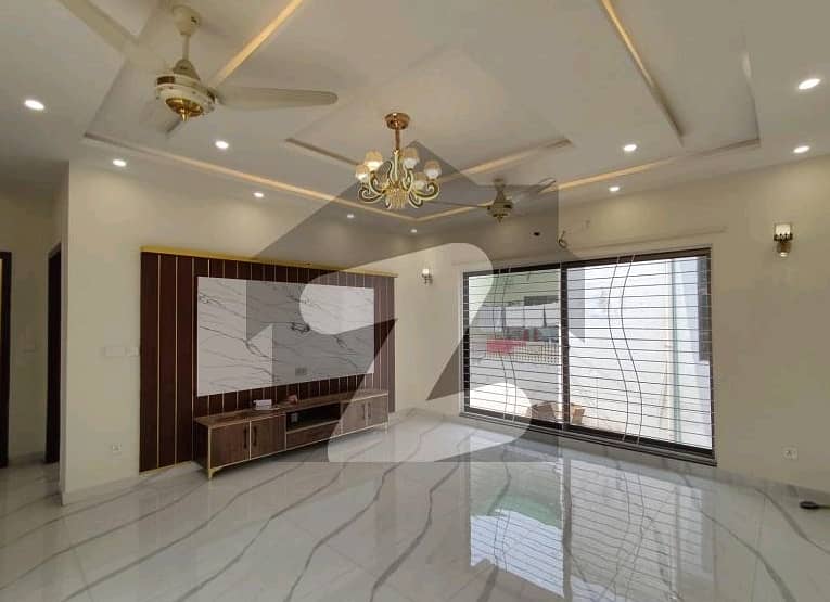 1 Kanal Slightly Used House For Rent Dha Phase 3 Prime Location More Information Contact Me Future Plan Real Estate 8