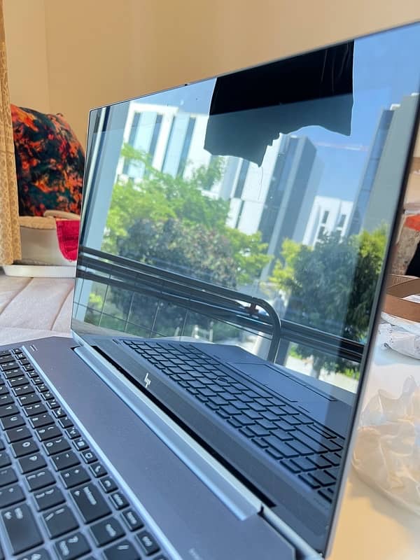 HP ZBOOK 15 G6 i7 9th Gen Glass Touch model 3