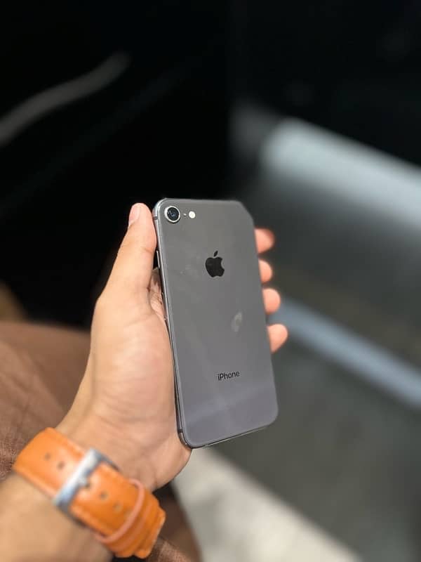 iphone 8 64gb PTA APPROVED 0