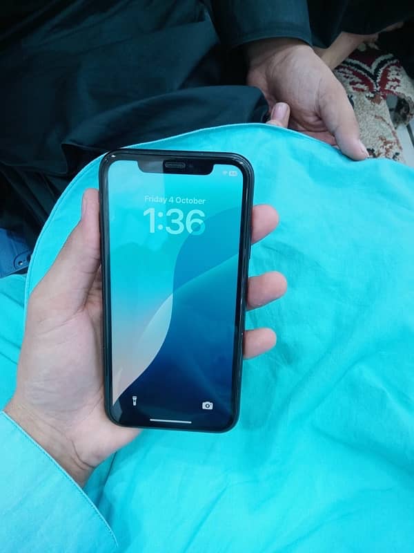 iPhone XR 10/10 condition 64gb non pta 1