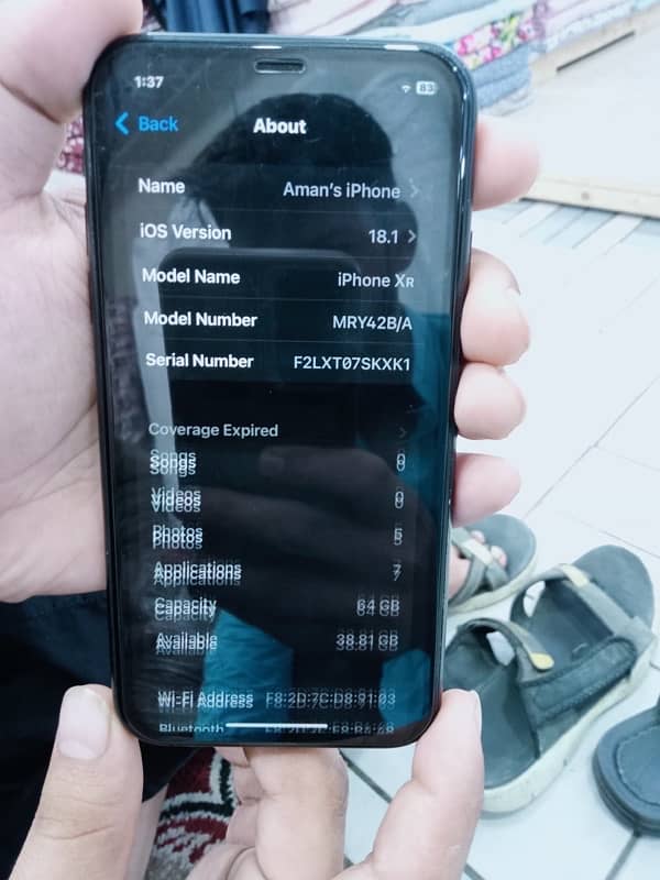 iPhone XR 10/10 condition 64gb non pta 4