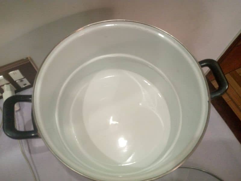 9liter milk enamel coated pot 2