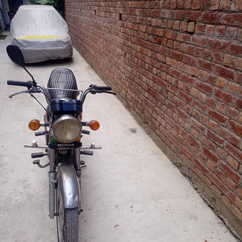 Honda CD 100 2006/07 available for URGENT sale-NO WORK REQUIRED 2