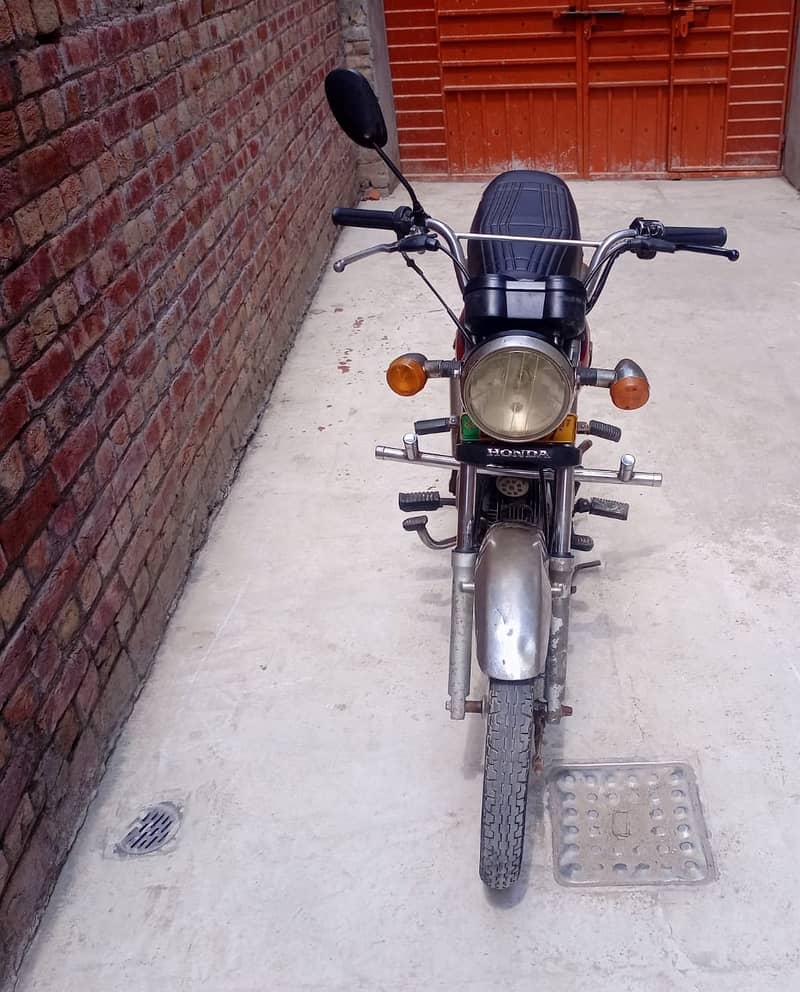 Honda CD 100 2006/07 available for URGENT sale-NO WORK REQUIRED 8