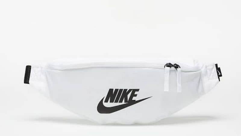 Nike fanny pack / waist bag 5