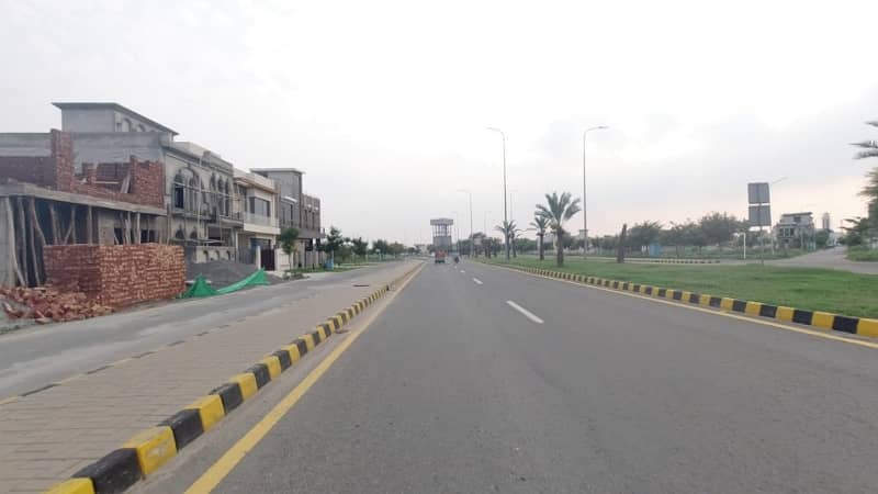 DHA Phase 9 Town 5 Marla Ever Best Investment in DHA Lahore Coming the Biggest Phase of DHA Lahore Available 1