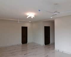 Flat Of 12 Marla Is Available For sale In Askari 11