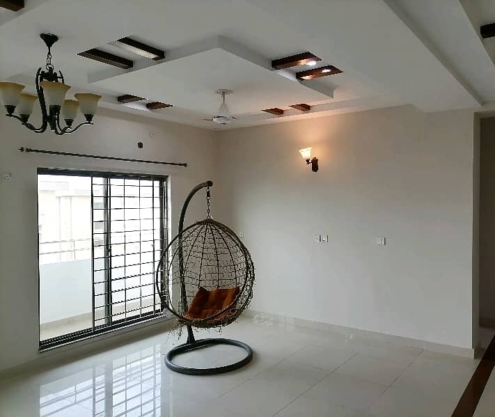 Your Search Ends Right Here With The Beautiful Flat In Askari 11 At Affordable Price Of Pkr Rs. 32500000 1