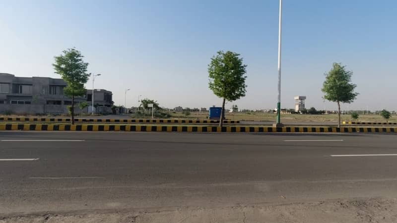 Offers 1 Kanal Awesome Location Plot in The Hearth Of DHA Lahore Phase 7 R Block Available 3