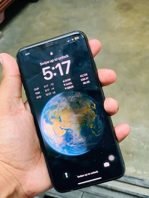 i phone 11 pro max dual approved 256 gb (factory  unlock ) 1