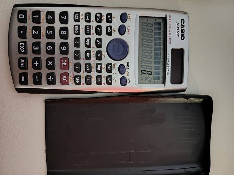 calculator in very good condition 2