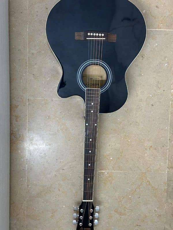 Medium Guitar 3