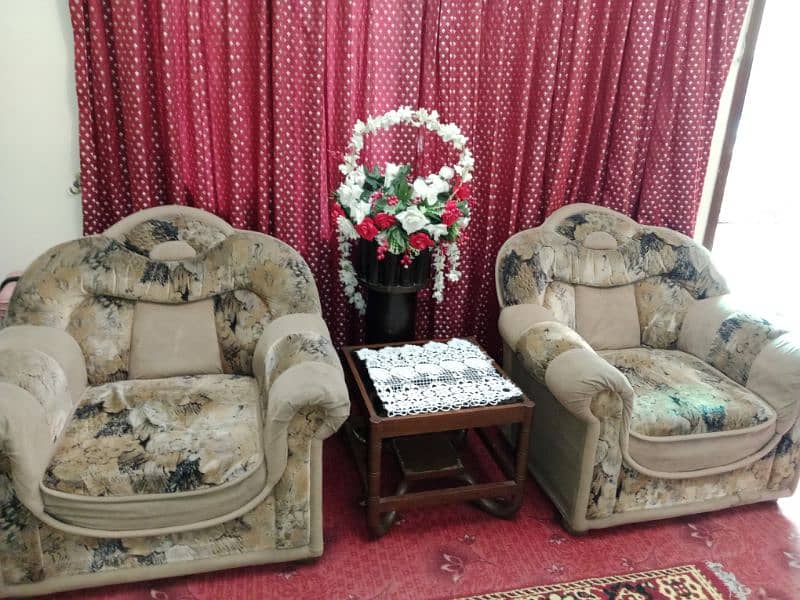 5 SEATER SOFA SET. 1