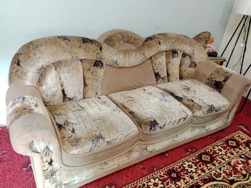 5 SEATER SOFA SET. 2