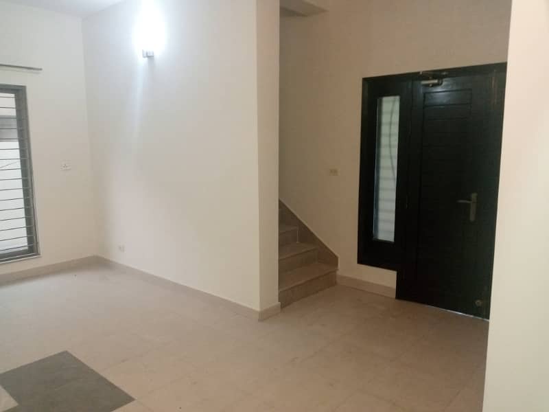 10 Marla 3 Bed House For Sale In Askari 11-a, Lahore. 2