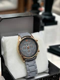 women watch 0