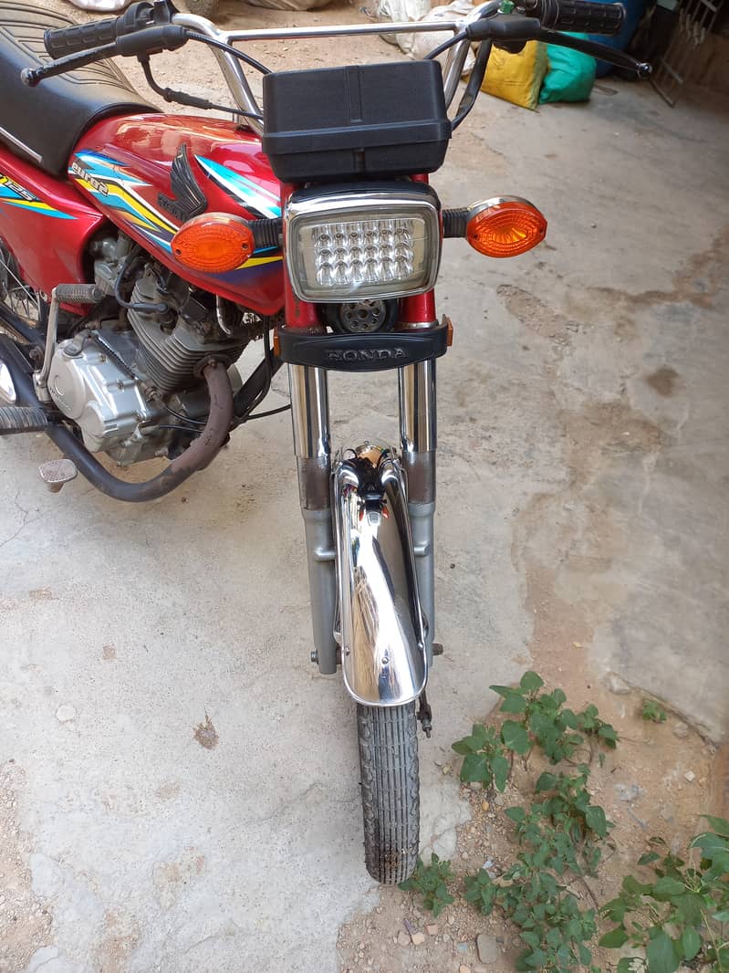 Honda 125  in Good condition 3