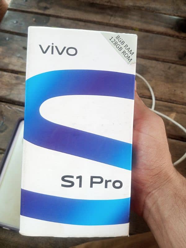 vivo s1pro 8 128 ,,10.10 1