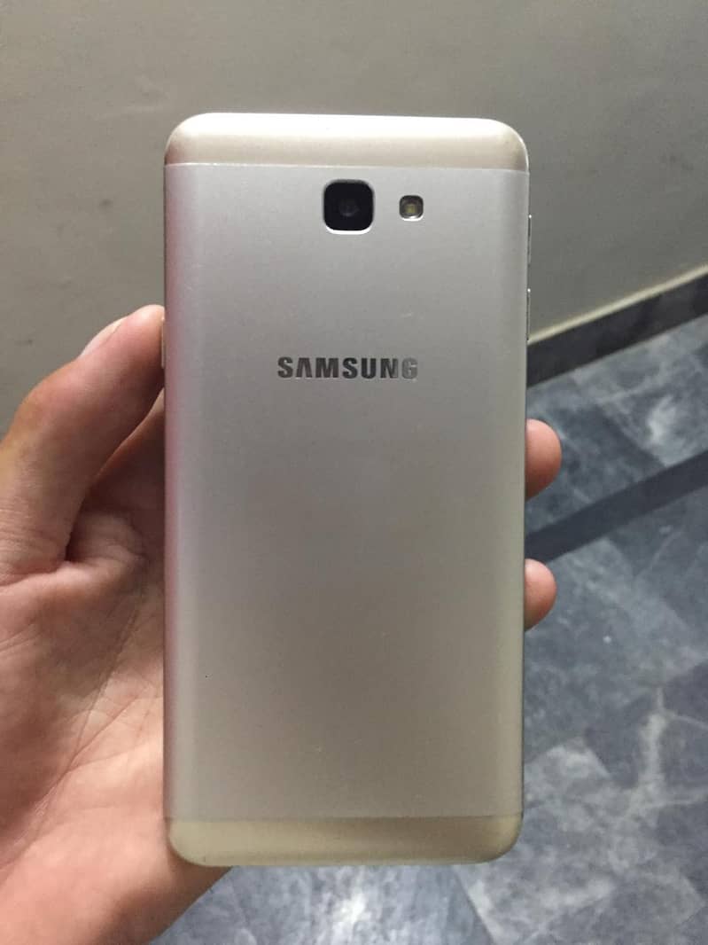 samsung one 56 condition 9by 10 panal change 2/32 gb   ////03247516163 2