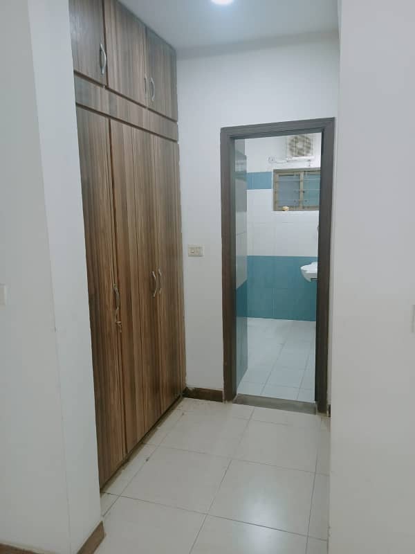 12 Marla 4 Bed Flat For Sale In Askari 11 Lahore 18