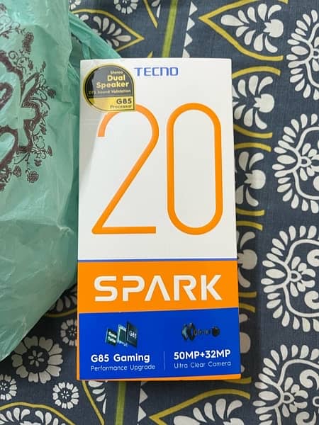 Tecno spark 20 3