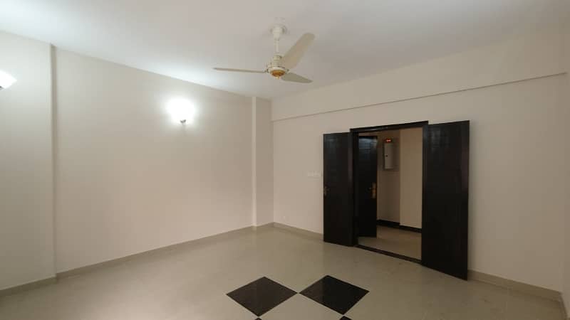 2600 Square Feet Flat Up For sale In Askari 5 - Sector F 15