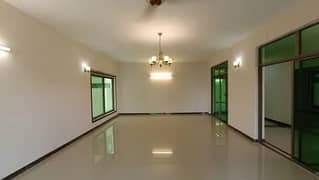 500 Square Yards House For sale In The Perfect Location Of Askari 5 - Sector B