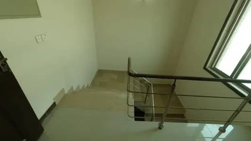 House Of 500 Square Yards Available In Askari 5 - Sector G 19