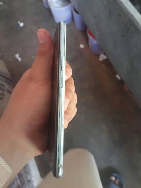 Mobile good condition me he 2