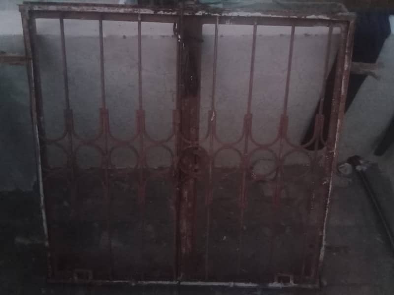 Iron window solid 3