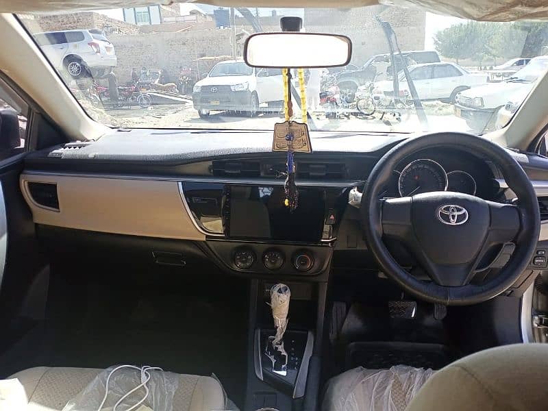 Toyota Corolla GLI 2015 atoumetic 10