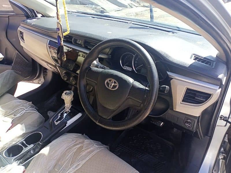 Toyota Corolla GLI 2015 atoumetic 11