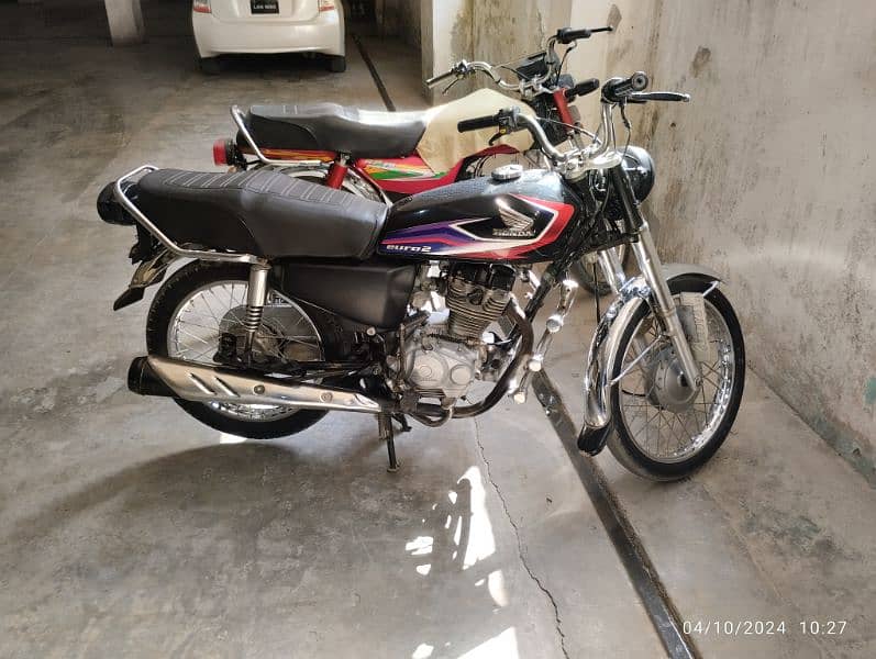 motorcycle good condition engine mein koi Kam Nahin engine okay 2