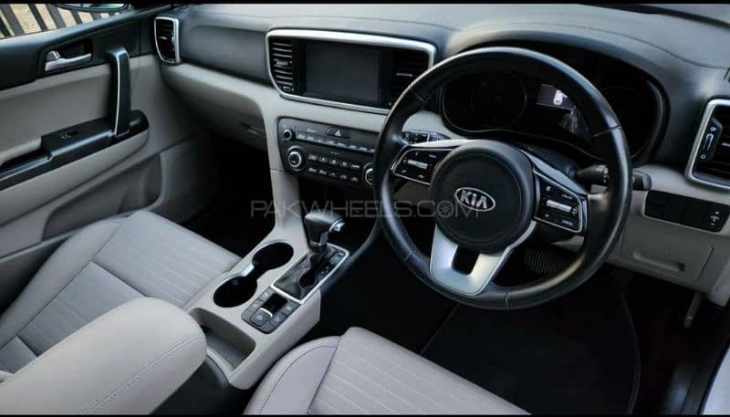 KIA Sportage 2021 Model (FWD) 4