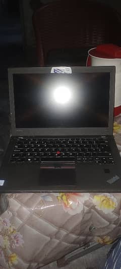 Lenovo Thinkpad x260 i5 6th generation  8 gb ram 256 ssd