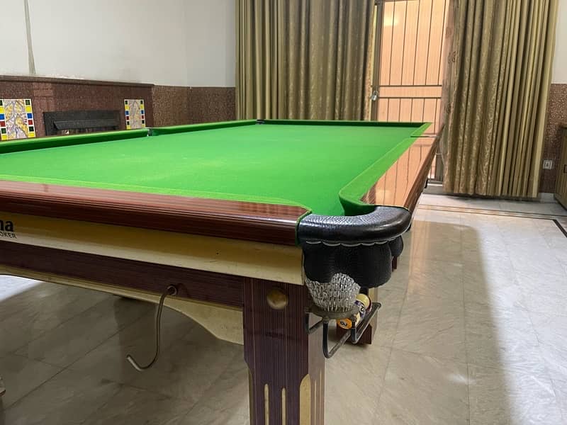 snooker table 8