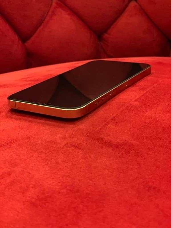 IPHONE 13 PRO MAX 128GB FACTORY UNLOCK IN MINT CONDITION 13