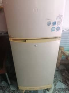 Pell (used) Refrigerator 0