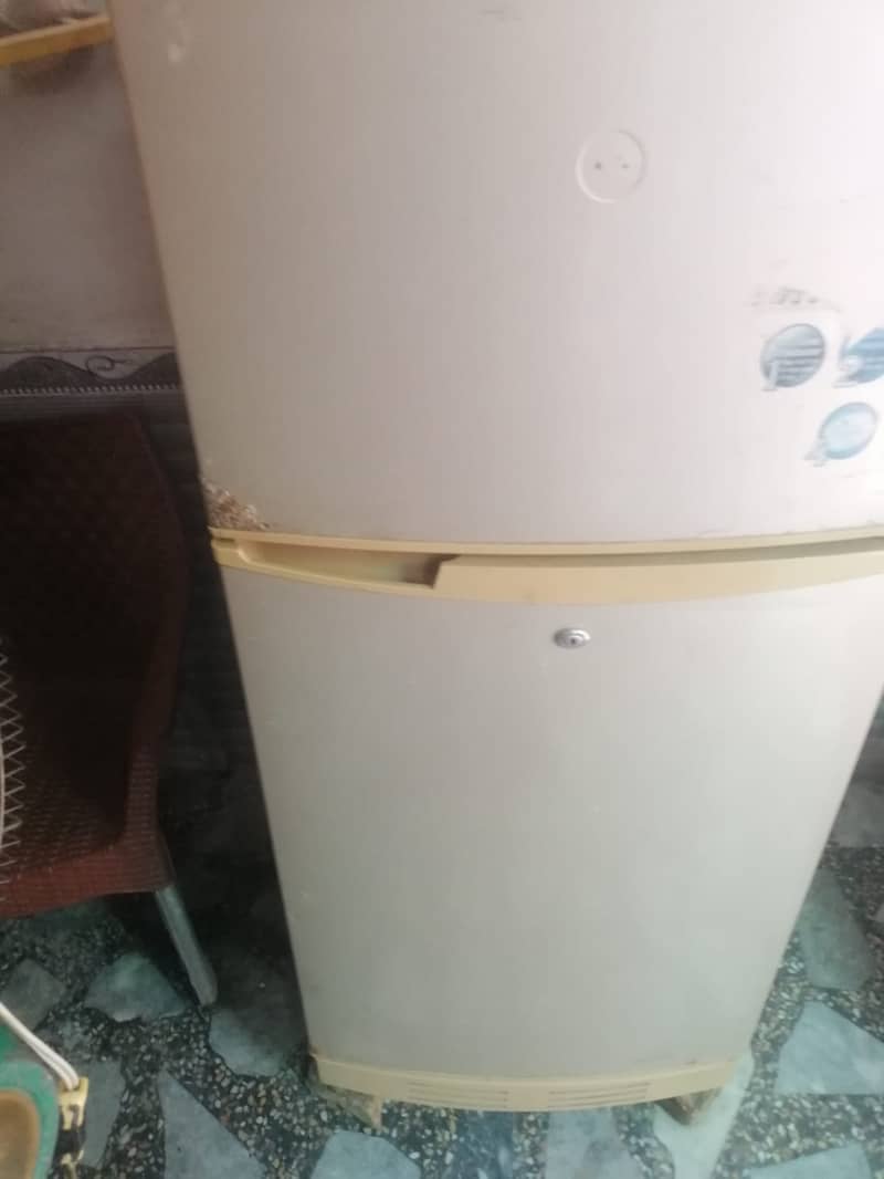 Pell (used) Refrigerator 4