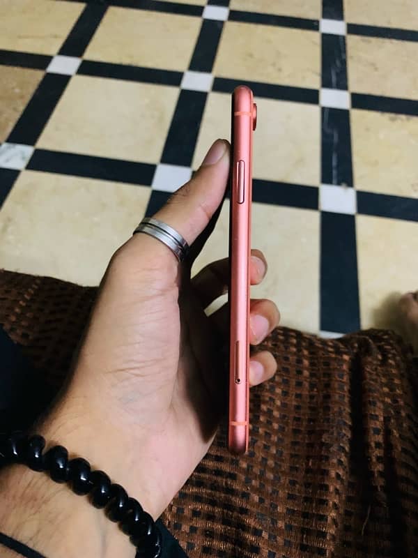 iphone xr 64gb 2