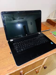 HP Pavilion 17