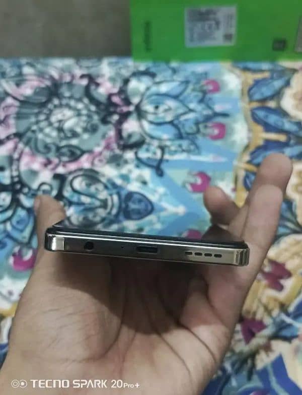 Infinix Hot 40 (8+256gb) lush condition 7