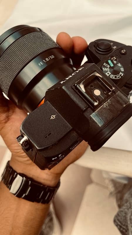 Sony a7iii with box & original bettery, like new, only body 11