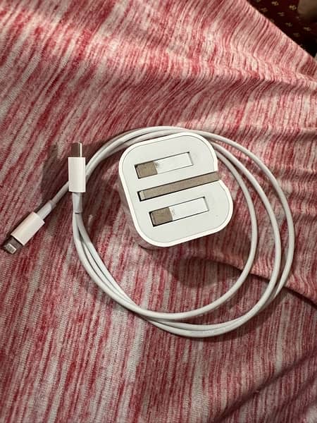 iPhone charger 20w 0