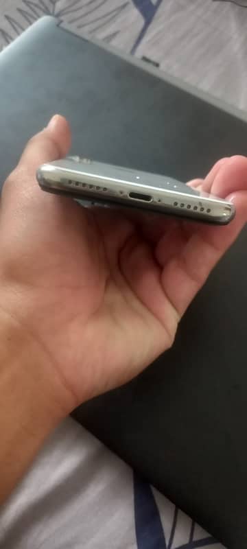 Iphone X for sale 9/10 condition 6