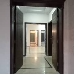 10 Marla Full House Available For Rent in DHA Phase 3, Lahore Cantt 0