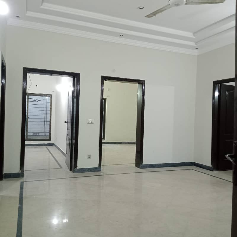 10 Marla Full House Available For Rent in DHA Phase 3, Lahore Cantt 13