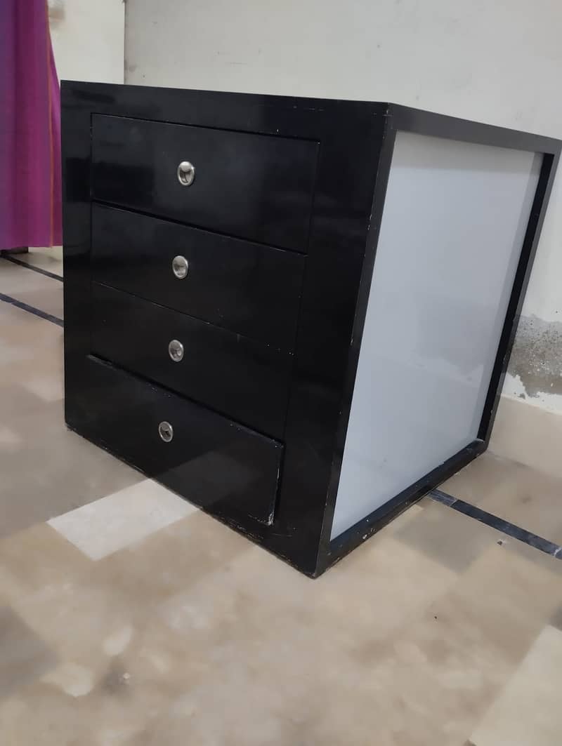 Small size wardrobe [ Good Condition ] 5